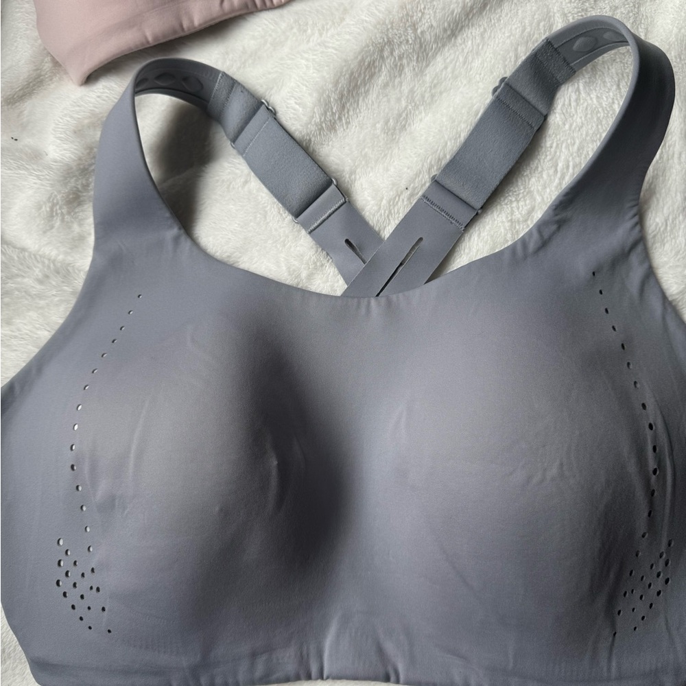lululemon athletica  Sports Bra